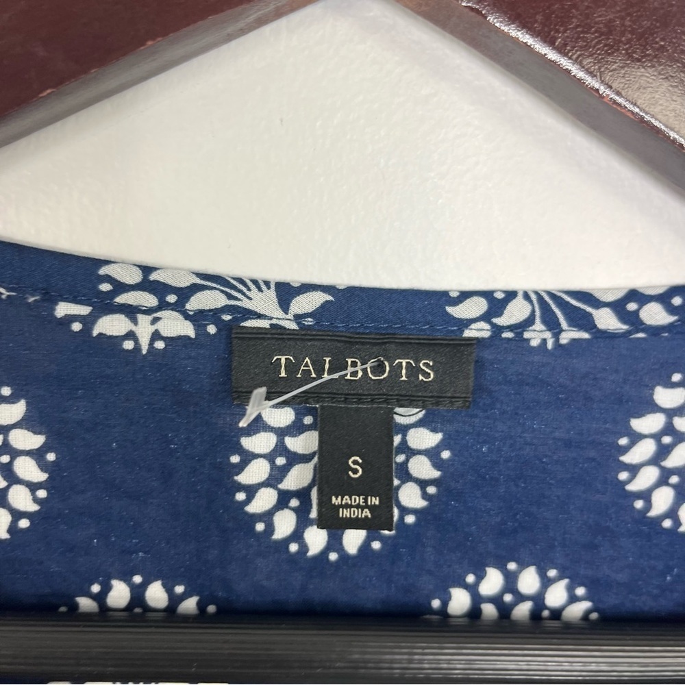 Talbots Size Small Blue Embroidered Cotton Blouse Top Q12 - Picture 3 of 6